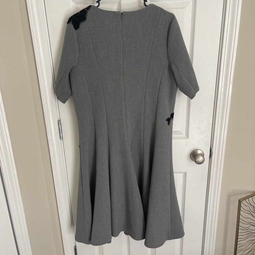 Rickie Freeman Teri Jon Fit & Flare Gray Black Floral Embroidered Dress Size 12 - Picture 4 of 5